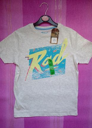 Фирменная футболка primark.