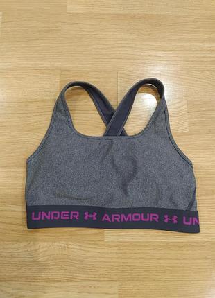 Стильный спортивный топ, 💯 эластан+спандекс, оригинал
under armour, size s (36-38)