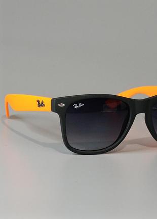 Wayfarer style