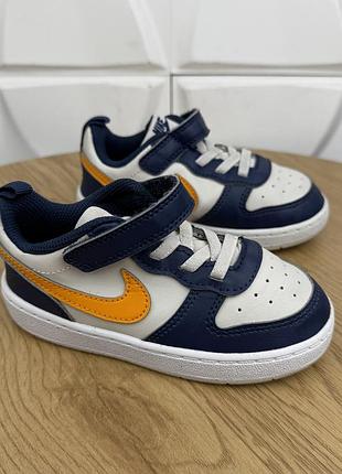 Оригінальні дитячі кросівки nike