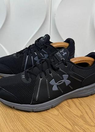 Оригінальні кросівки under armour