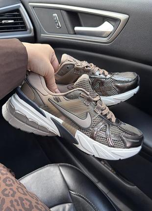 Кроссовки nike v2k runtek mink brown