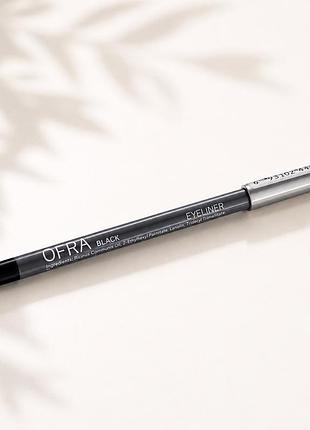Олівець для очей ofra cosmetics eyeliner pencil black 1,2 г — насичений чорний колір та ідеальна стійкість