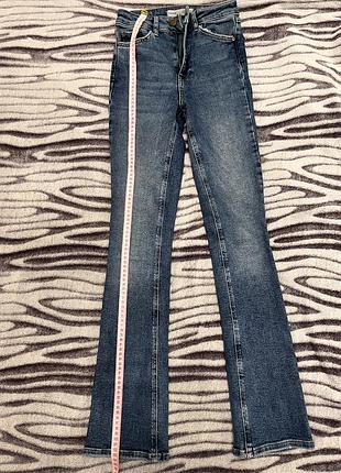 Жіночі джинси клеш