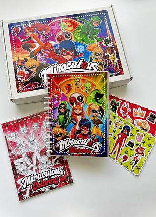 Альбом на липучках леди баг и супергерои "miraculous"