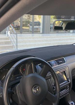 Накидка на панель приборов skoda rapid 2012+