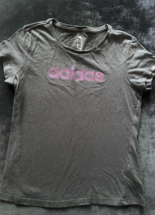 Жіноча спортивна футболка adidas (оригінал) m/l