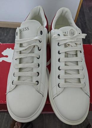 Кросівки guess , розмір 42.  не використовувалися.