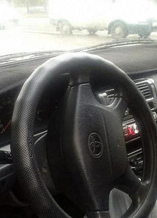 Накидка на панель приборов toyota carina e (t190, с чашей)