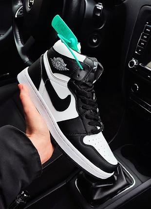 Кросівки nike air jordan 1 retro чорні з білим