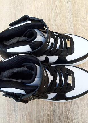 Nike air force високі на липучке білі з чорним чорний носок