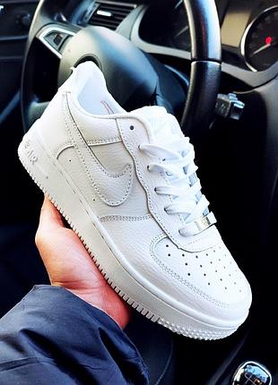 Женские кроссовки nike air force 1 белые