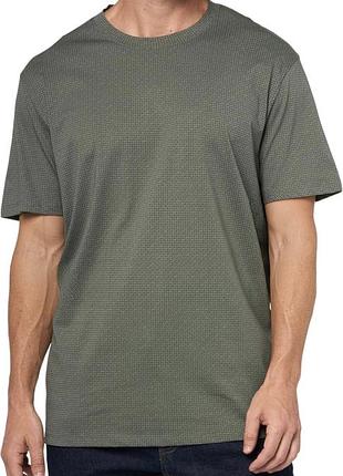 Нова футболка armani exchange s regular. swiss dot