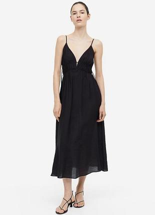 Черное платье на бретелях h&amp;m