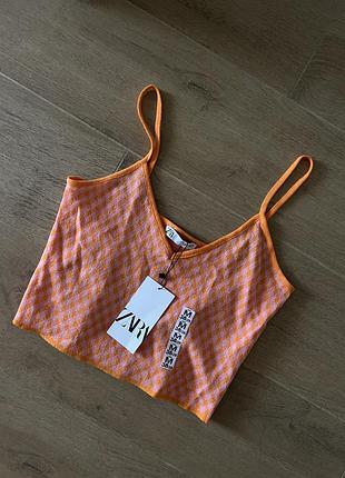 Яскравий новий топ-майка zara у рожево-помаранчеву клітинку з люрексовою ниткою 💗🍊 новий з біркою, м’який трикотаж, розмір m.