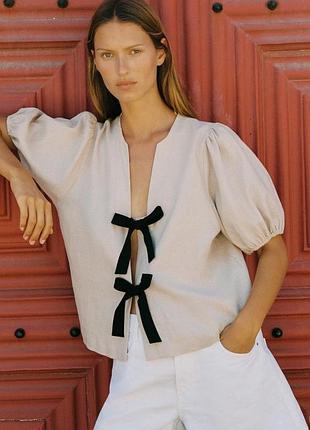 Стильна лляна блузка zara з бантами-зав’язками