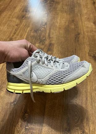 Бігові кросівки nike 36-36,5(23)