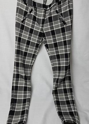 Брюки / брюки zara basic в черно-белую клетку.