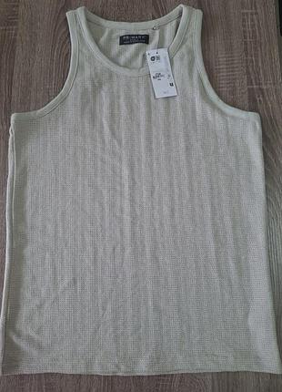 Мужская майка primark бежевого цвета.