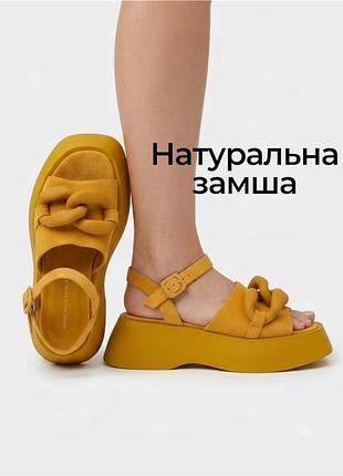 Ексклюзивний жіночі масивні шкіряні босоніжки сандалі giampaolo viozzi моделі nora w виконані з натуральної замші жовтого (гірчичного) кольору