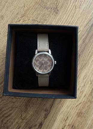 Годинник coach