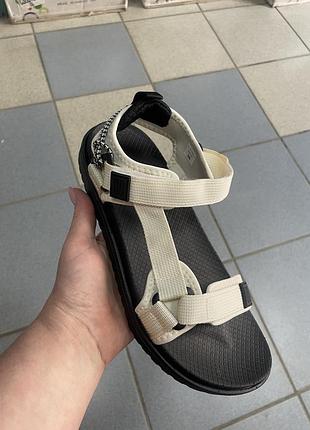 Босоніжки 36-41 рр