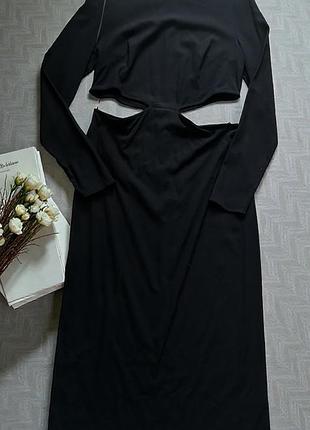 Сукня міді з ефектними вирізами від h&m 🖤