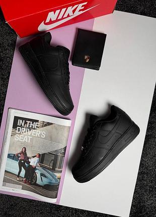 Nike air force 1 all black