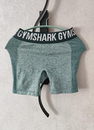 Зеленые шорты gymshark s