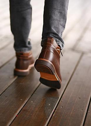 Ug australia leather boot brown 9