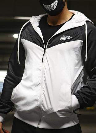 Спортивная ветровка nike