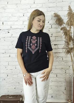 Женская футболка вышиванка черная xxxxl