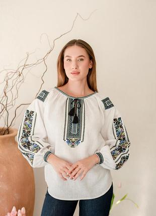 Женская вышиванка блуза