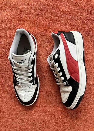 Кроссовки фирмы puma 40 размера по стельке 26 см.