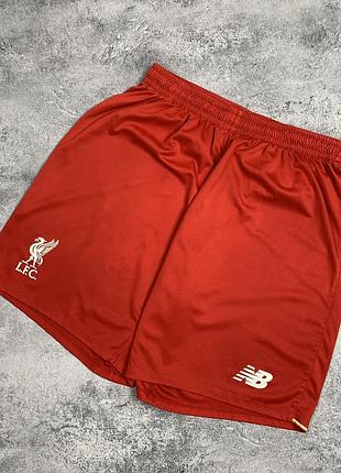 Чоловічі футбольні шорти new balance liverpool розмір л червоні