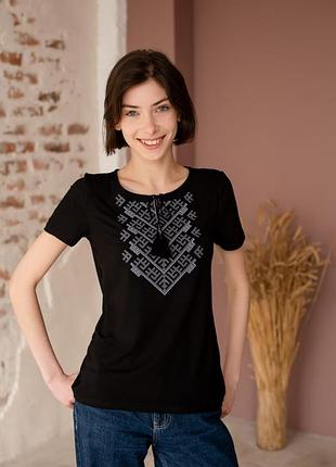 Женская вышиванка футболка короткий рукав xl. xxl