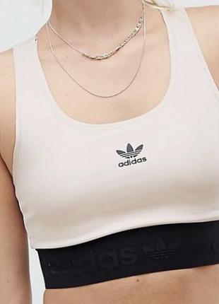 Тілесний спортивний топ adidas
