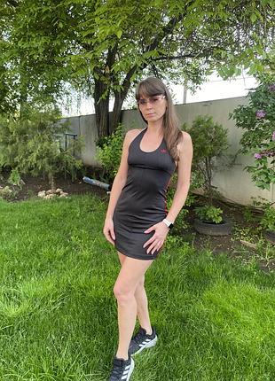 Спортивнв сукня adidas 36-38 р