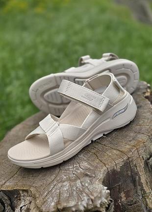 Женские сандалии skechers go walk arch fit оригинал.