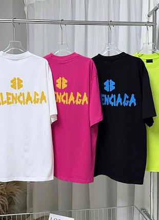 Футболочки у наявності