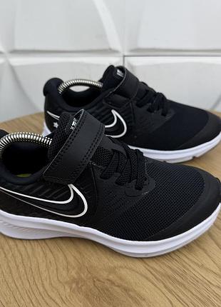 Оригінальні дитячі кросівки nike