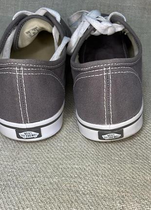 Оригінальні кеди vans authentic 6