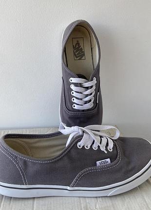 Оригінальні кеди vans authentic 2