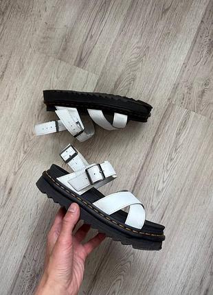Сандалі dr martens оригінал