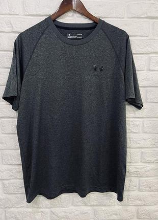 Футболка under armour