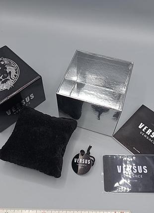 Оригинальная коробка для часов versace versus с книжечкой картой и мешковиком