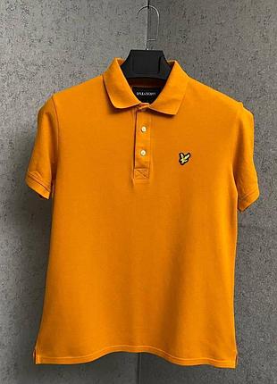 Помаранчева футболка поло від бренду lyle&scott