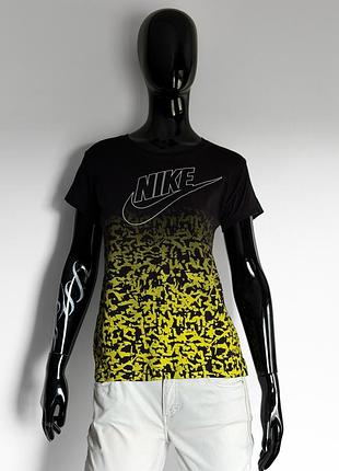 Футболка nike women`s t-shirt
