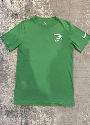Футболка из коллаборации nike x 3brand 12-13 лет