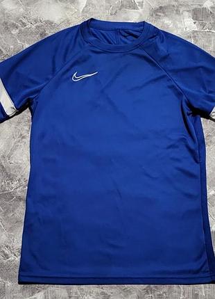 Чоловіча спортивна футболка nike dri-fit academy